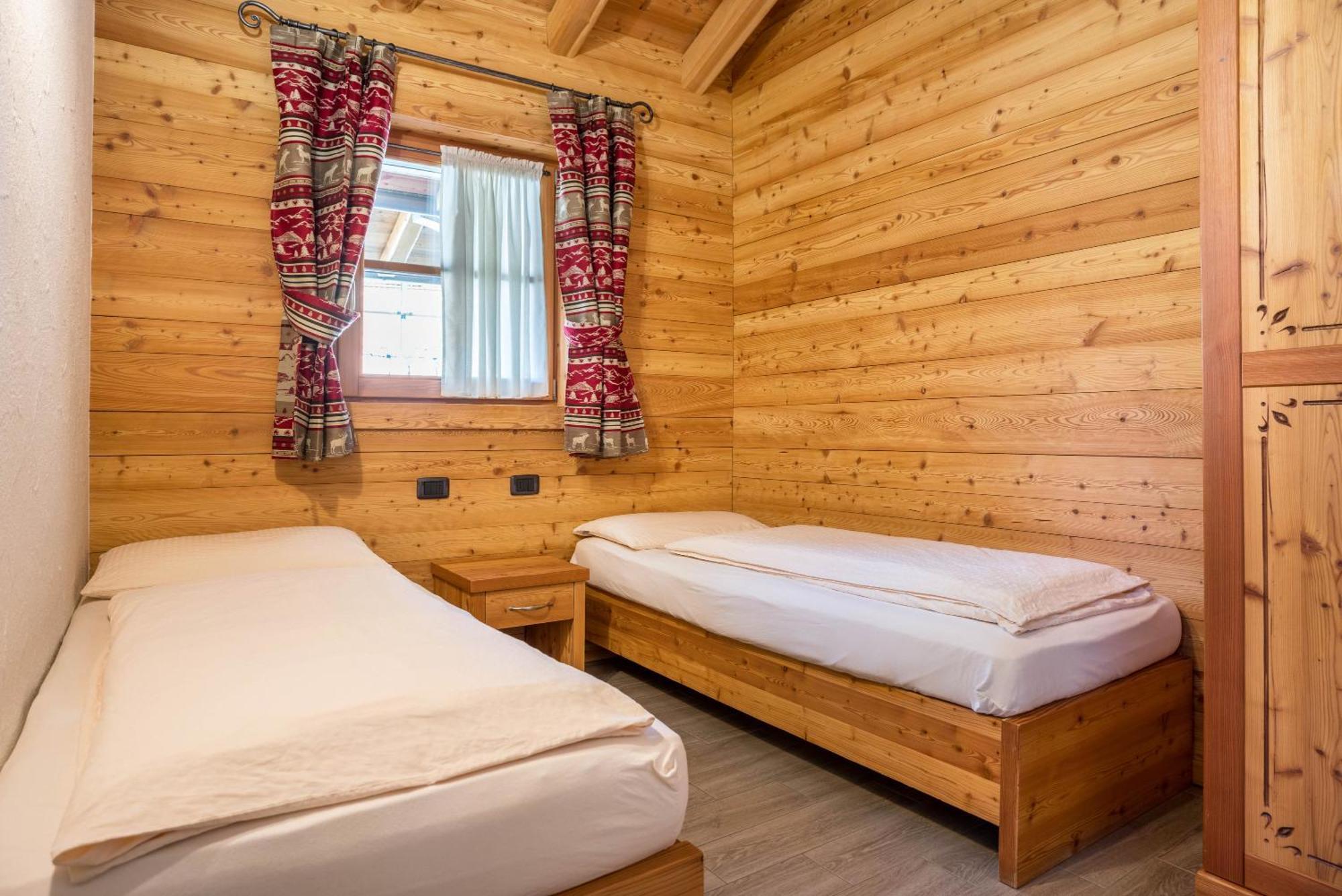 Chalet Camping Fae 1 Мадонна-ди-Кампильо Экстерьер фото